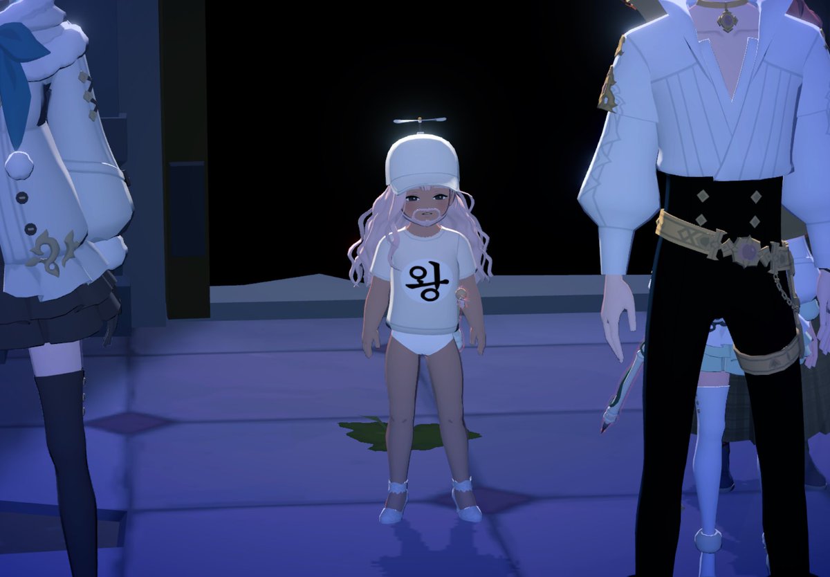 gyebokkbab's tweet photo. 저거 상의 뭔지 아시는분… 진짜처음보는데저게뭐지 https://t.co/PhwzmzwguR