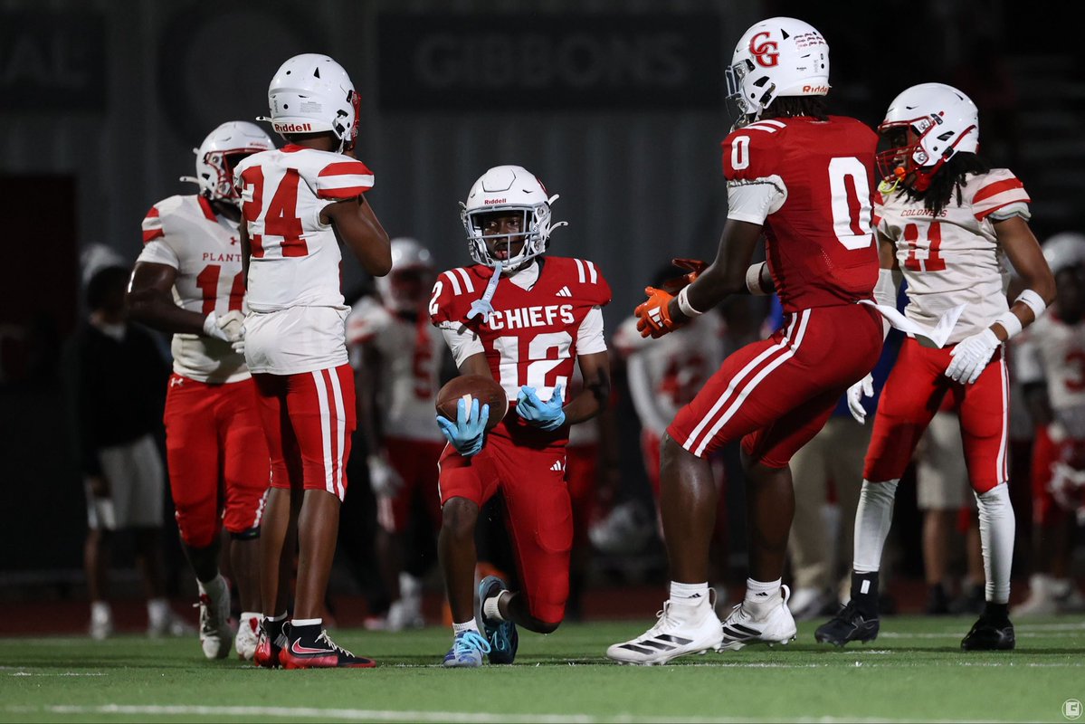 WatkinsMikye's tweet photo. Amazing victory continuing to have a  stronger season🙏🏾 https://t.co/tb10M05yoS