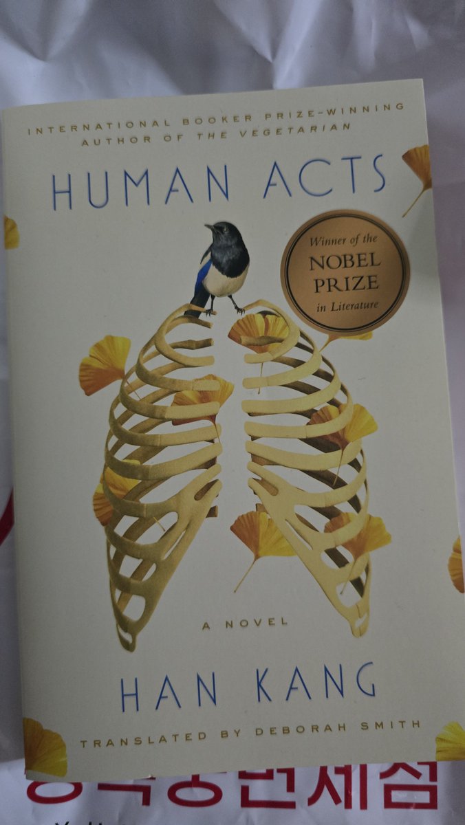 _elenadetroya's tweet photo. @saintbvnny Just finished Yellowface, just started Human Acts. 🐒 https://t.co/xEVKUnsBzi