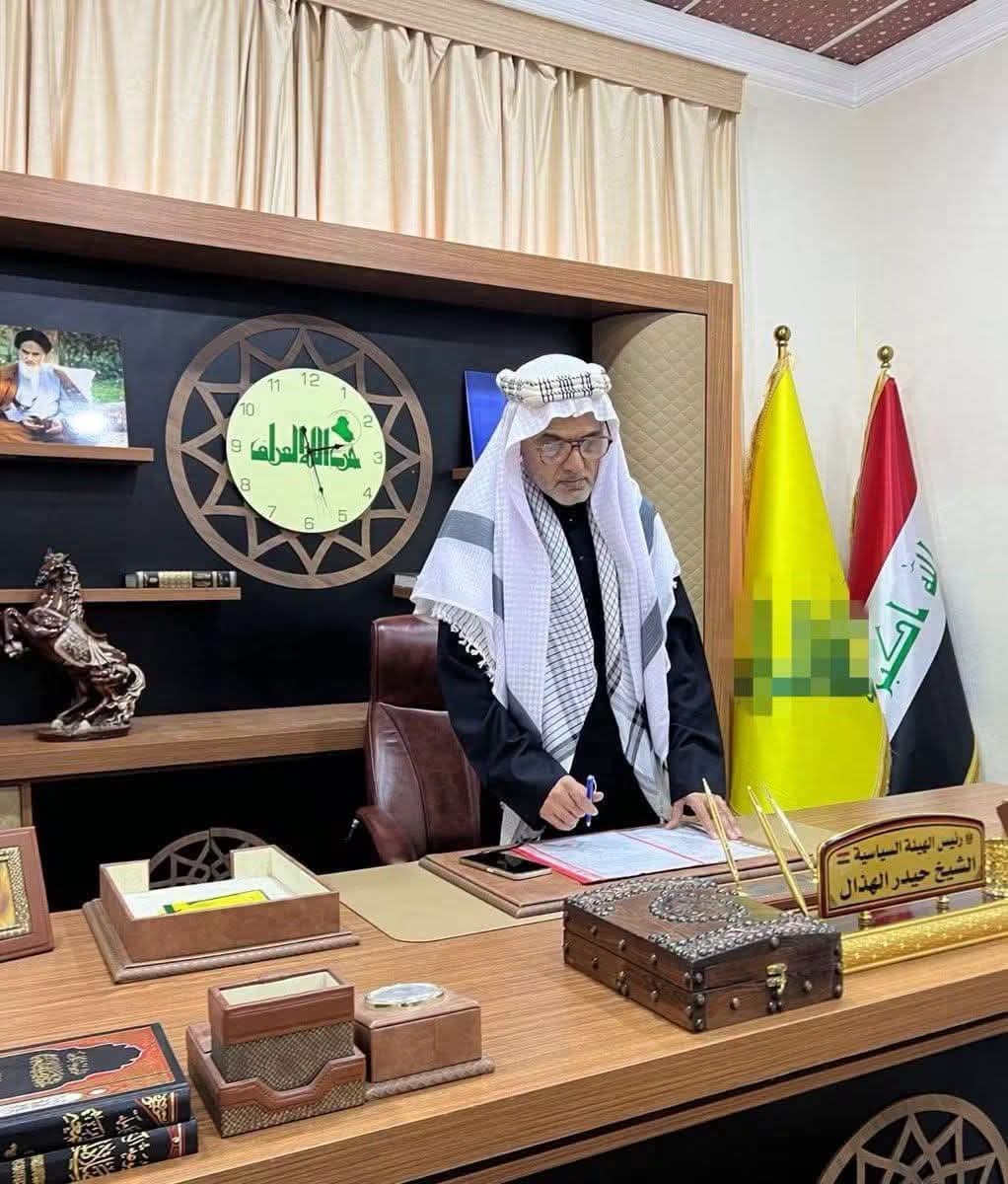 Muhamad_Husseen's tweet photo. الآن ⭕ قوة امنية تقوم باعتقال الولائي المدعو (حيدر الهذال) بتهم تتعلق بخطف وابتزاز مواطنين !.
هؤلاء هم الميليشيات الوقحة كما وصفهم سماحة السيد القائد مقتدى الصدر اعزه الله 
الولائية حرامية https://t.co/6DCo8uhUIN