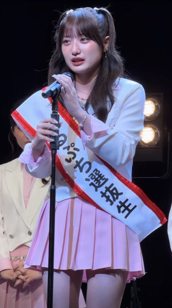 kanadedayodayoz's tweet photo. 太ももやっばい💕色白肉厚の太ももがち効く💕でっかくなったの太ももに擦り付けたい💕💢
 #今日好き #妄想 #連れおな #オナペ https://t.co/oTq4o8go15