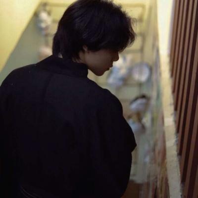 Elmitico6's tweet photo. 🍁 🎊 stop waiting for people who already left https://t.co/3nzOp3aVTg