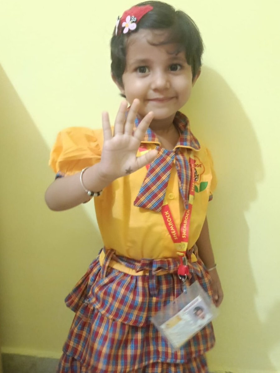 ChristianKsf7's tweet photo. Back to school https://t.co/agBkq16wNd