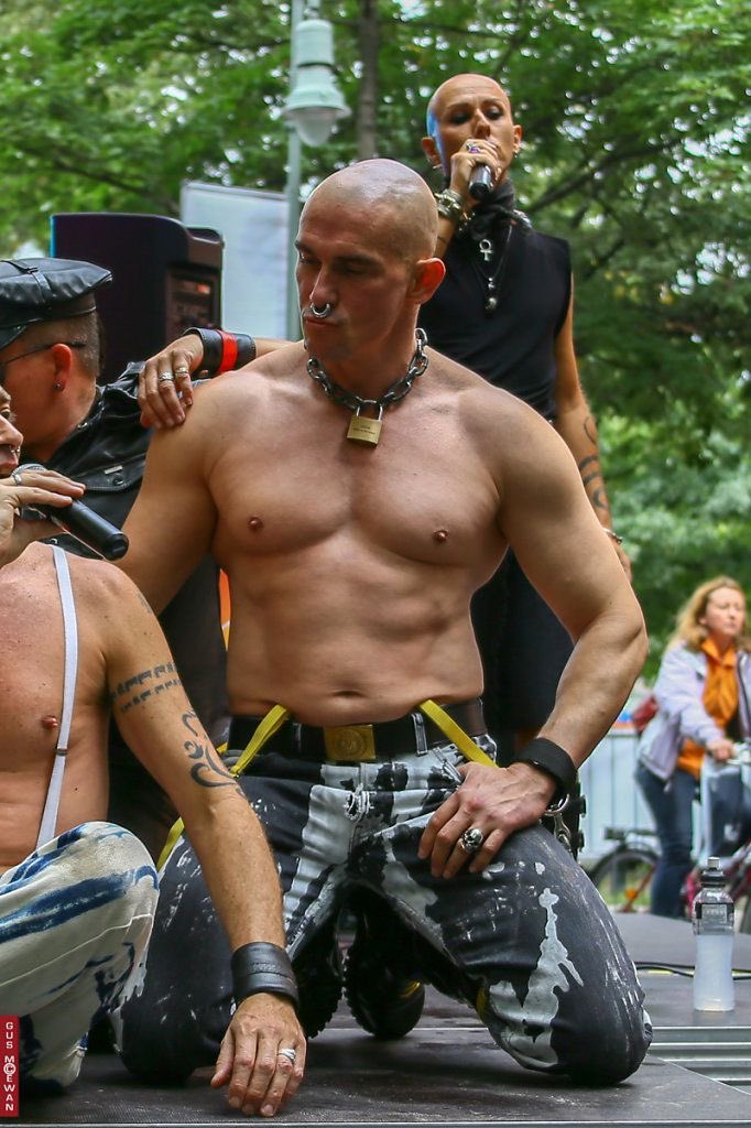 rubbrslave's tweet photo. The four permitted haircuts for slaves:
Recon
Horseshoe flattop
Short Mohawk
Bald 

All haircuts are to maintained and shaved with a razor at least every other day. Proper Masters will demand it is done every day. https://t.co/806Kp6EOlk
