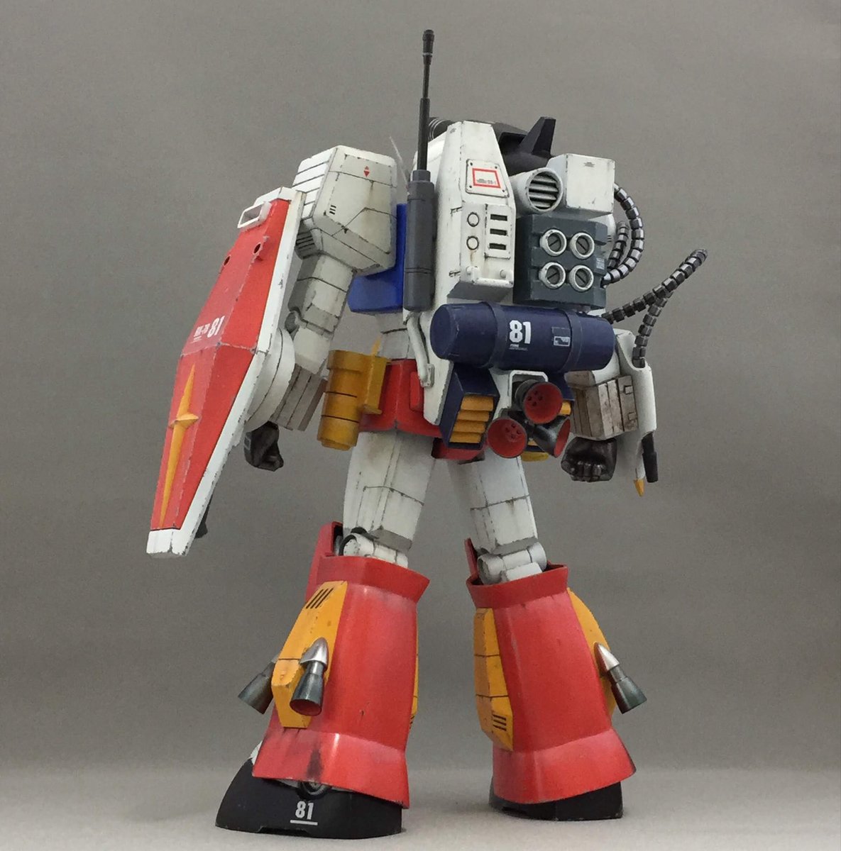 keinkobaken's tweet photo. #秋の旧キット祭り 
旧キット 1/100 パーフェクトガンダム
ボックスアートっぽいリアル寄りのウェザリングが気に入ってます☺️ https://t.co/xNZtoAopJe