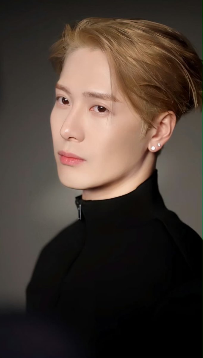 nafnsinghtophe1's tweet photo. หนุ่มหล่อผมทอง ✨️✨️
#JacksonWang https://t.co/HNcJOV8Mow