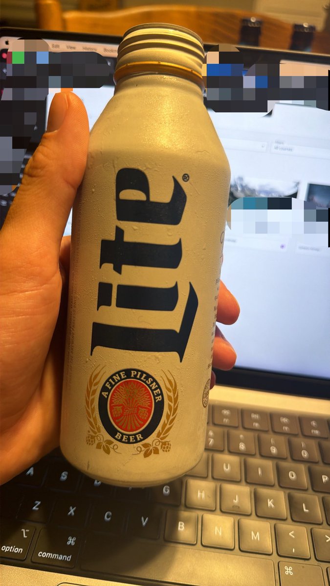 PeterFrockinson's tweet photo. Happy Miller Monday #studybeers https://t.co/qEzlFbagoC