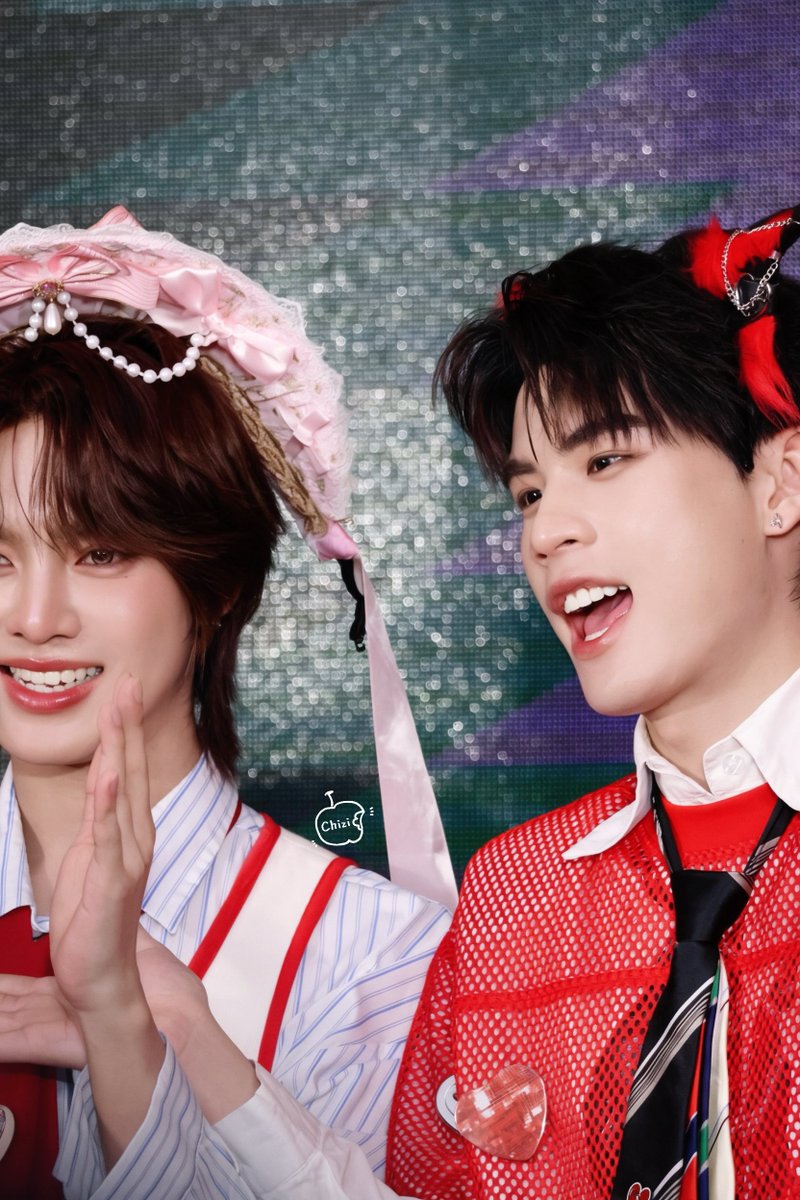 Chiziyyyyy's tweet photo. 🥰
#NorthOttoFansignInChongqing
#northotto #ottoottoo #JaoNorth https://t.co/aGdNUT4cE7