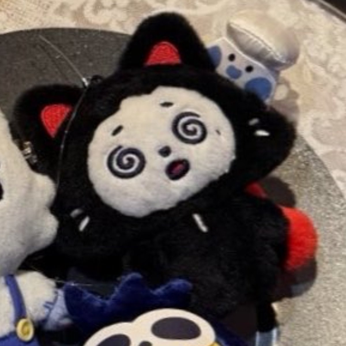 meowoning's tweet photo. I strongly suggest those who buy spooky kishu keyring to buy the pouch bag keyring as well because THAT FACE BELONGS IN THE COFFIN ‼️‼️‼️ https://t.co/NPP6cpgO9u