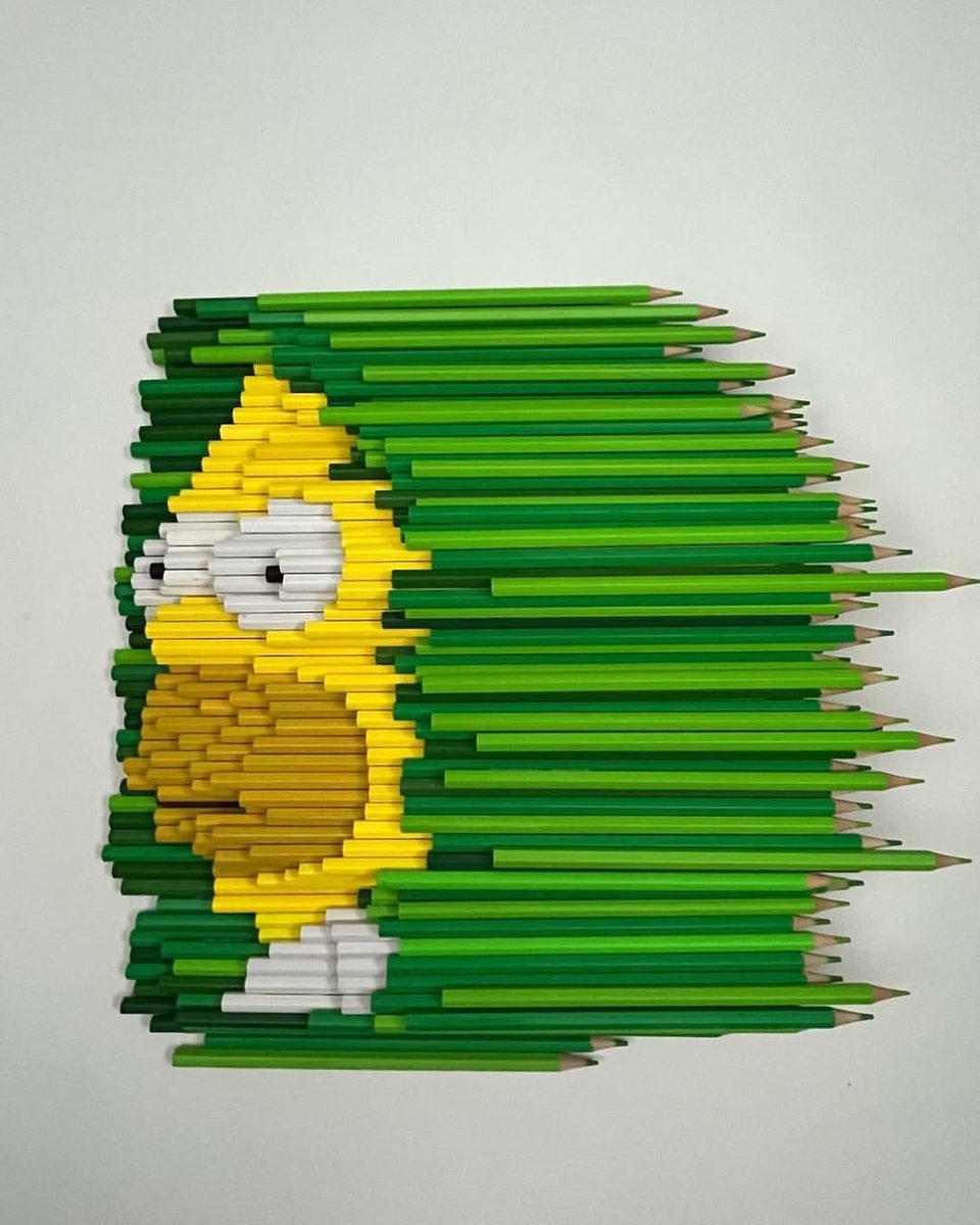 Complex's tweet photo. This artist transforms pencils into layered 3D artworks 

📸: @bashirsultani https://t.co/dXkPHkAkQv
