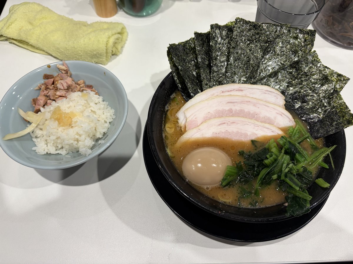 inutwi's tweet photo. 家系ラーメン王道家直系店 https://t.co/DQ0vqFkHFj