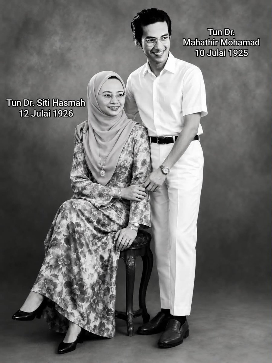 narkosun's tweet photo. Cinta sejati sampai mati.

Kalau di Eropa ada Romeo & Juliet
Kalau di Arab ada Layla & Majnun
Kalau di Jawa ada Rama & Shinta

Di Malaysia ada pasangan romantis yg bertahan sampai maut memisahkan:
Tun Dr Mahathir Mohamad & Tun Dr Siti Hasmah ♥️

Turut berduka cita atas berpulangnya Tun Dr Siti Hasmah. Semoga mereka nanti disatukan kembali di surga-Nya.