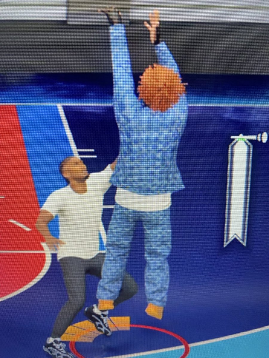 trymeifuwantbih's tweet photo. @StoryOfSwantE @Beluba I got legend deadeye and somehow a “light contest” has no green window but a “solid contest” has a green window. 👍🏽👍🏽👍🏽I don’t shoot with meter on, but I had to check because contested shots have just been awful since patch. https://t.co/GMRwuIwmer