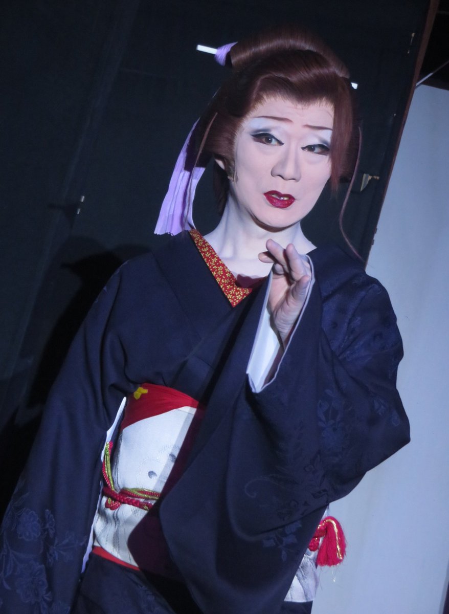kayoko114's tweet photo. 9/27 鈴成り座
のぼる＆千春＆優翔＆神龍4人祭り
(夜)舞踊ショー
#花組むらさき 
太夫元 #光はじめ https://t.co/HaL5pdPzjP