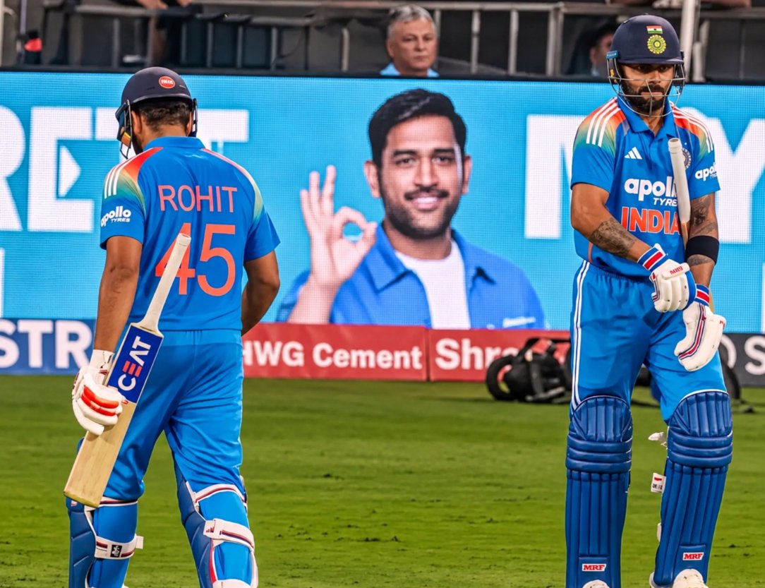 ms_dhoni_077's tweet photo. A PICTURE DOESN'T HAVE AN AURA

MEANWHILE THE PICTURE 💀 https://t.co/WPdPbnIfl0