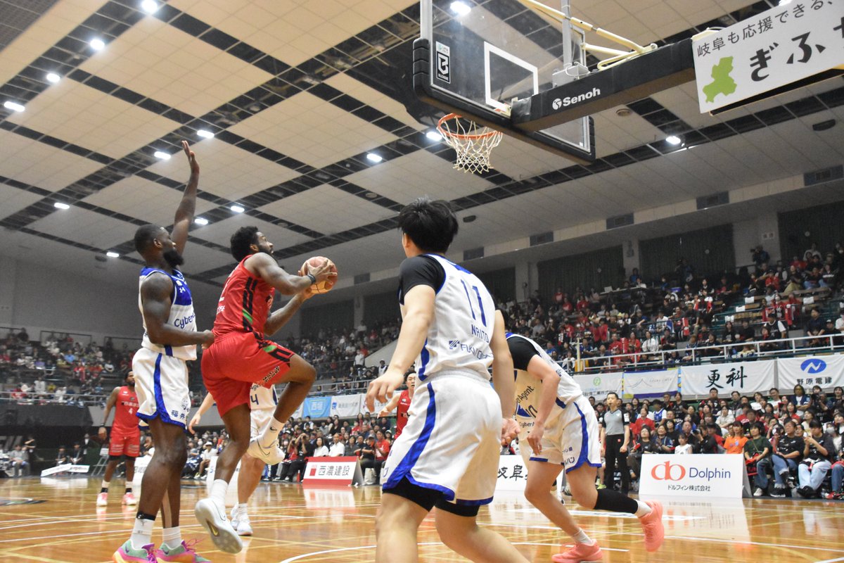 koukaz2001's tweet photo. B・ONE開幕戦ゲーム2　劇的勝利の裏側とHC、選手が考えていたことを聞きました
＃岐阜スゥープス
＃SWOOPS
＃デマーカス・ベリーHC
＃エリック・マクリー　

２つのタイムアウトと勝利への確信｜koichisaito @koukaz2001 https://t.co/jhnvWpijYn https://t.co/XnxRnTVixN