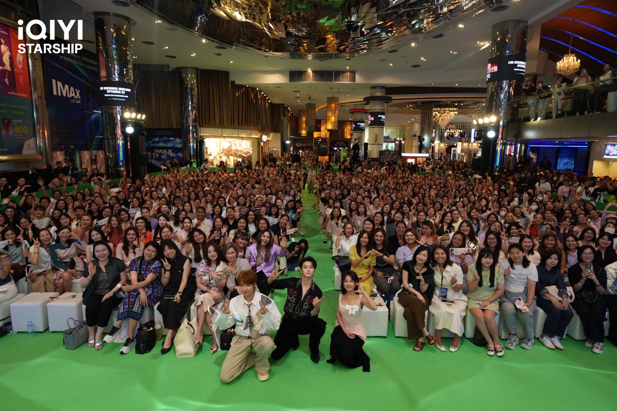 iQIYI_Thailand's tweet photo. รวมโมเมนต์ความประทับใจที่เต็มไปด้วยรอยยิ้ม เสียงกรี๊ด และความคิดถึง 💫 ขอบคุณ Xu Kai และแฟน ๆ ทุกคนที่มาร่วมสร้างความทรงจำดี ๆ ไปด้วยกัน ใครที่คิดถึง Xu Kai สามารถย้อนดูซีรีส์ Spring of The Blade ได้บนแอป iQIYI น้าาาา~

#iQIYI
#iQIYIStarship爱奇艺星舰计划
#iQIYIStarshipSpringoftheBlade
#XuKai
#XuKaiShenRunYanRui