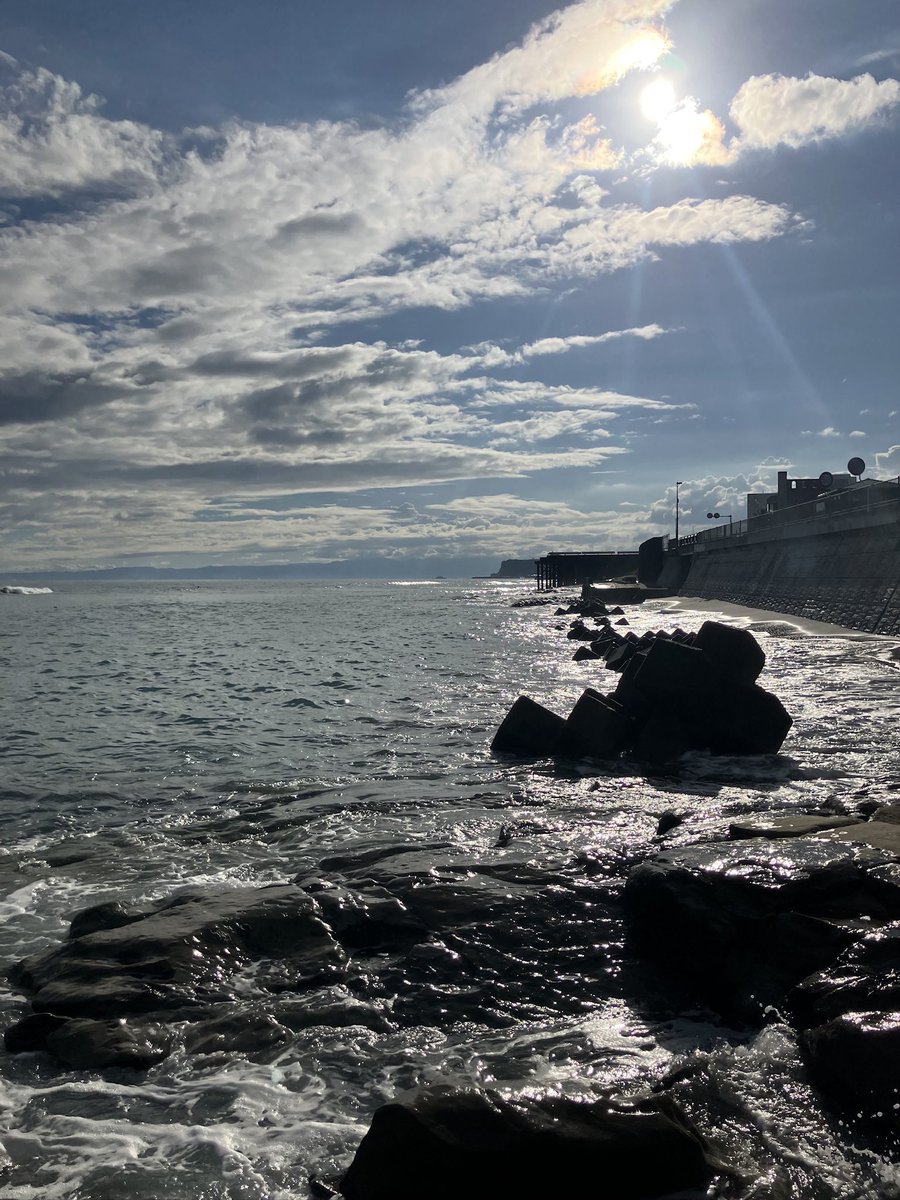 harurusolo's tweet photo. 最近自分の人生がダメすぎるので、綺麗な景色見て癒されたいです(c" ತ,_ತ) https://t.co/yIlr6rzk6h