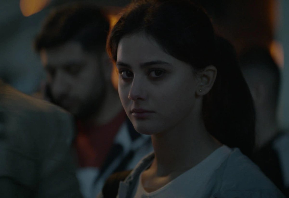 gizem36f's tweet photo. #helinkandemir
#CinlerinDüğünü https://t.co/uWp7irebpl
