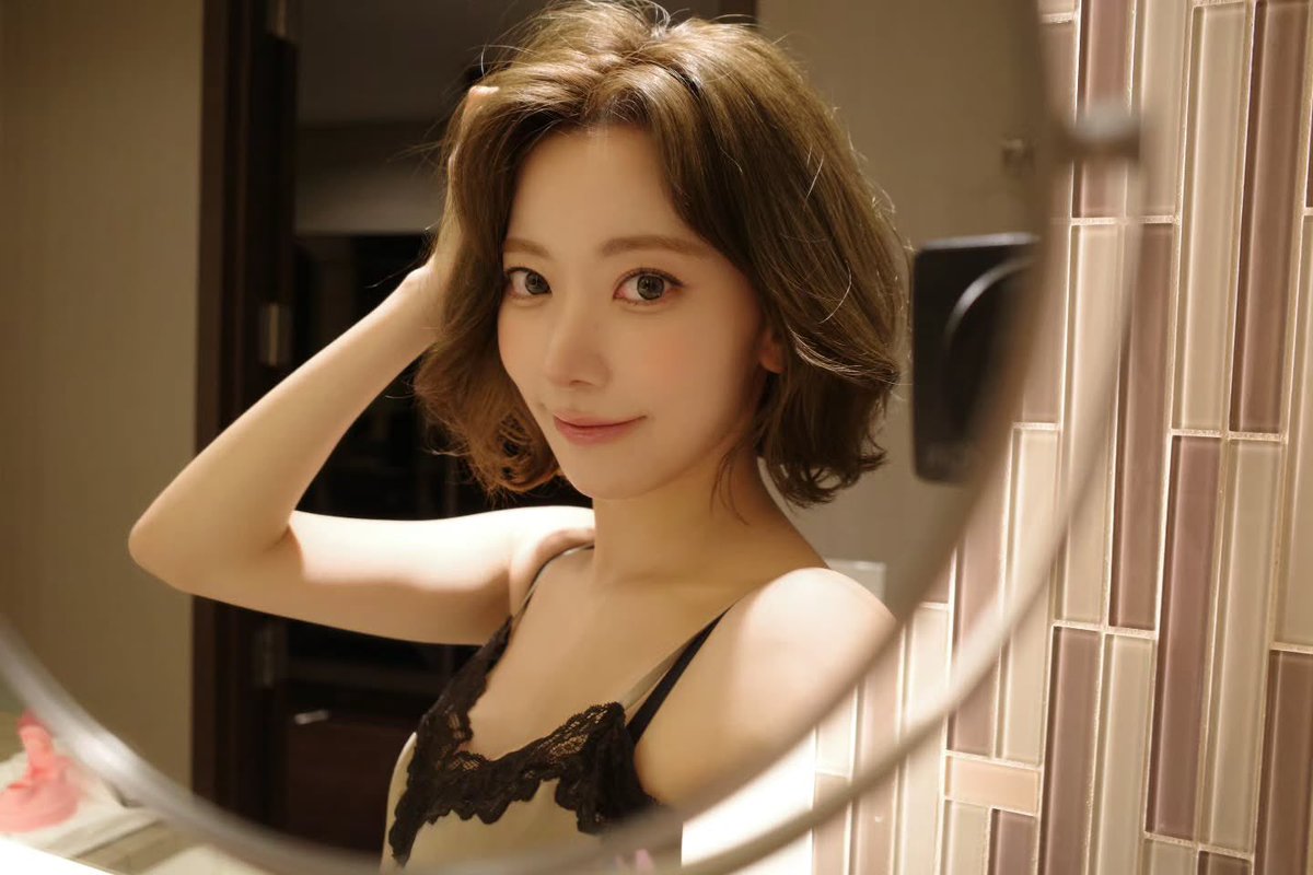 youremyskr's tweet photo. 260929 #사쿠라 인스타그램 https://t.co/W7zXS4ruYr