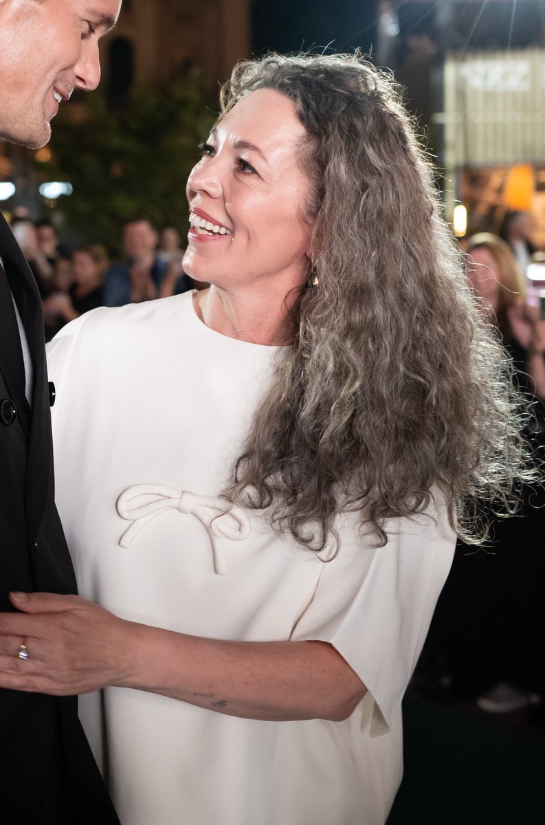 colmansfilm's tweet photo. oh olivia colman i missed you so much my dearest https://t.co/zSdn2e2oAn