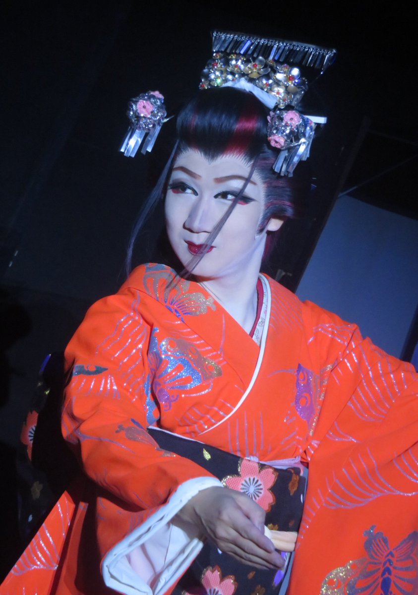 kayoko114's tweet photo. 9/27 鈴成り座
のぼる＆千春＆優翔＆神龍4人祭り
(夜)舞踊ショー
#花組むらさき 
座長 #南條のぼる https://t.co/s4OhJROXsT