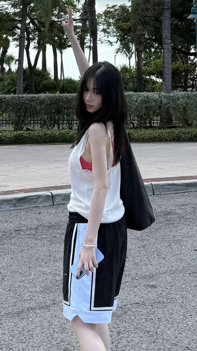 airinayuu's tweet photo. outfits ยัยน่ารักจัง คนสวยขา https://t.co/TwhThyVol4