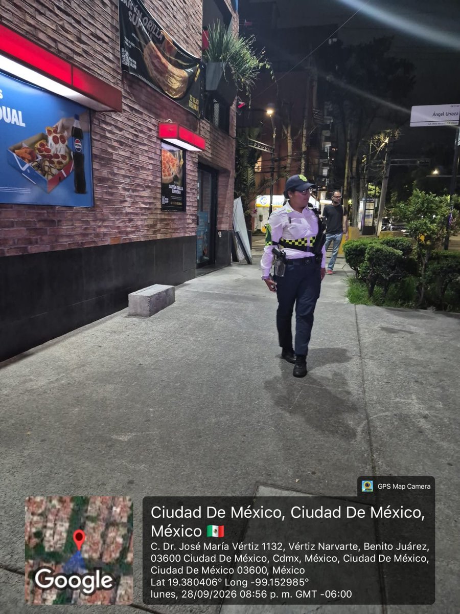 UCS_GCDMX's tweet photo. @Hartonelli @dominosmx @BJAlcaldia @ssc En atención a su reporte acudió Policía de #TransitoGCDMX, en el lugar se implementa dispositivo de seguridad y movilidad para evitar caos vial y faltas al Reglamento de Tránsito. https://t.co/FehMQXG3dz