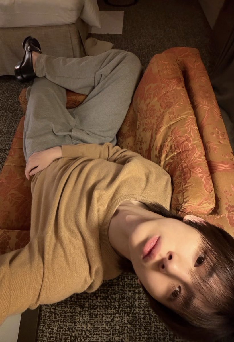 jjuhoonsm's tweet photo. and then beige pulled up https://t.co/sqyWoGd6dO