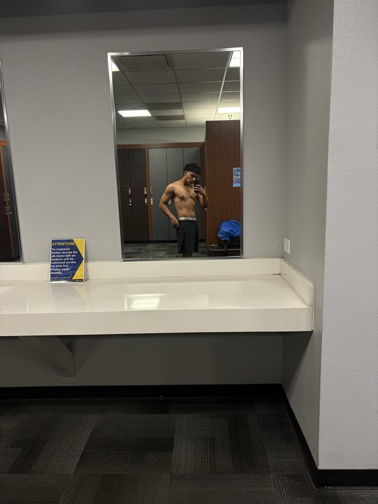 trevii_noo's tweet photo. new week hello! #satx #latino #sanantonio #teen #freak #gym #fitness #lean #body #muscle #straight #texas #atx #hmu #dtx #htx #tx #texas #workout #training https://t.co/ioA798aerX