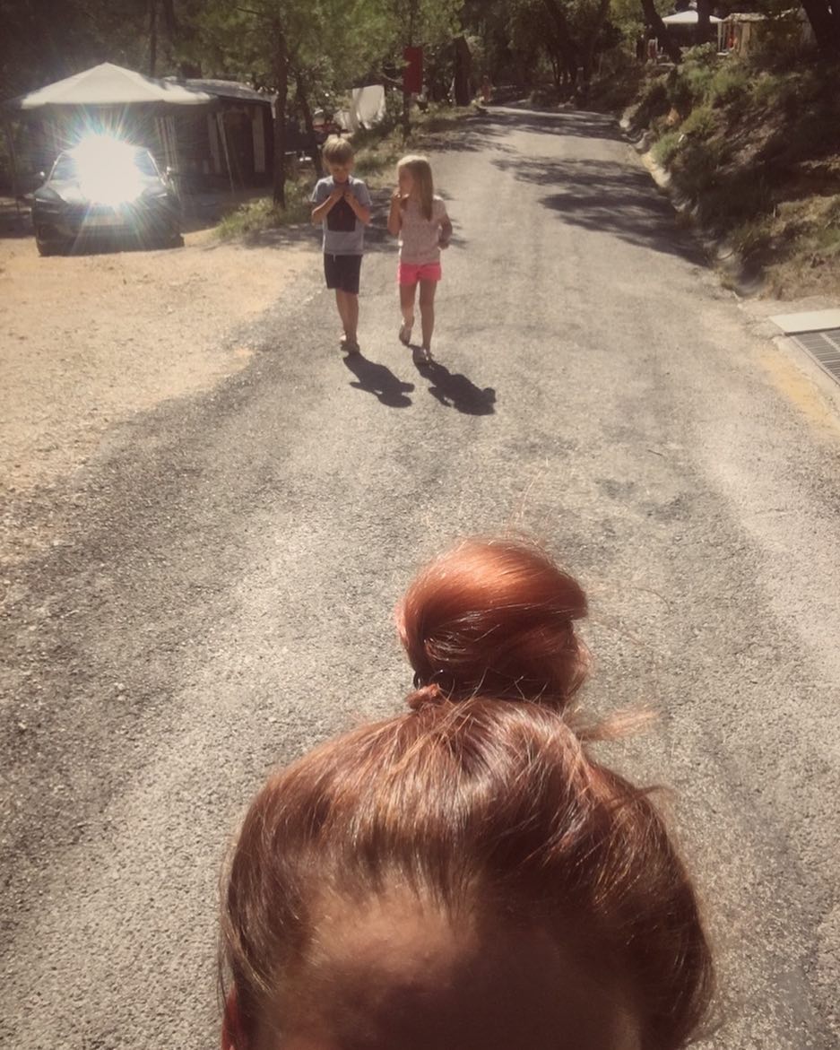 Kram_mer's tweet photo. Camping hair, don’t care •
•
•
•
#toddler #toddlers #camping #campinglife #campingtrip #campinginfrance #bédion #topbun #campinghair #kids #singlemomlife #singlemom #singlemother #vacation #kampereninfrankrijk #kamperen #laatstenachtje #summer https://t.co/BZAYTg5fGQ