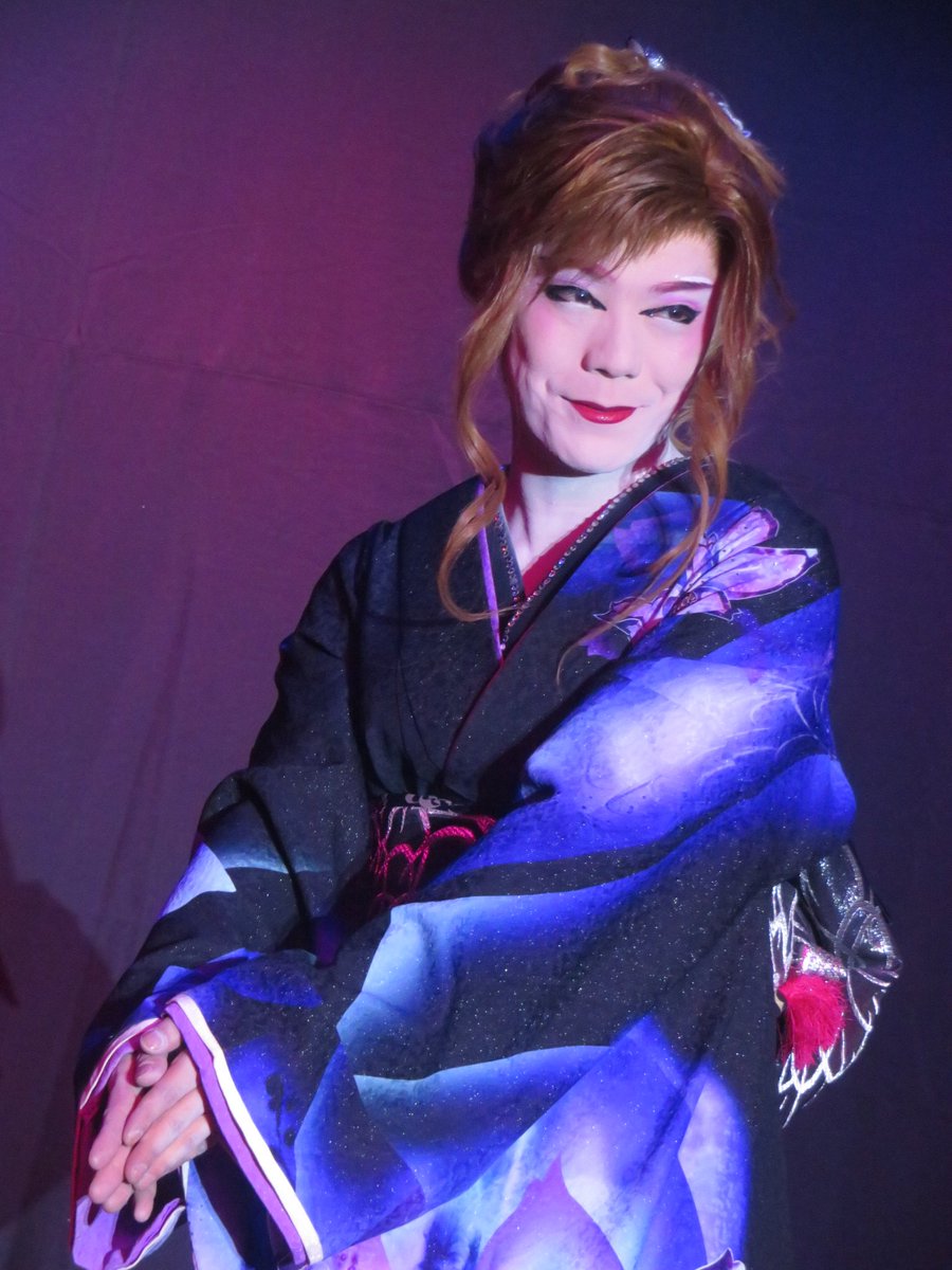 kayoko114's tweet photo. 9/27 鈴成り座
のぼる＆千春＆優翔＆神龍4人祭り
(夜)舞踊ショー
#花組むらさき 
特別ゲスト
#劇団神龍
#澤村神龍 
♬『この夜を止めてよ』 https://t.co/6TkmaIfZ9F