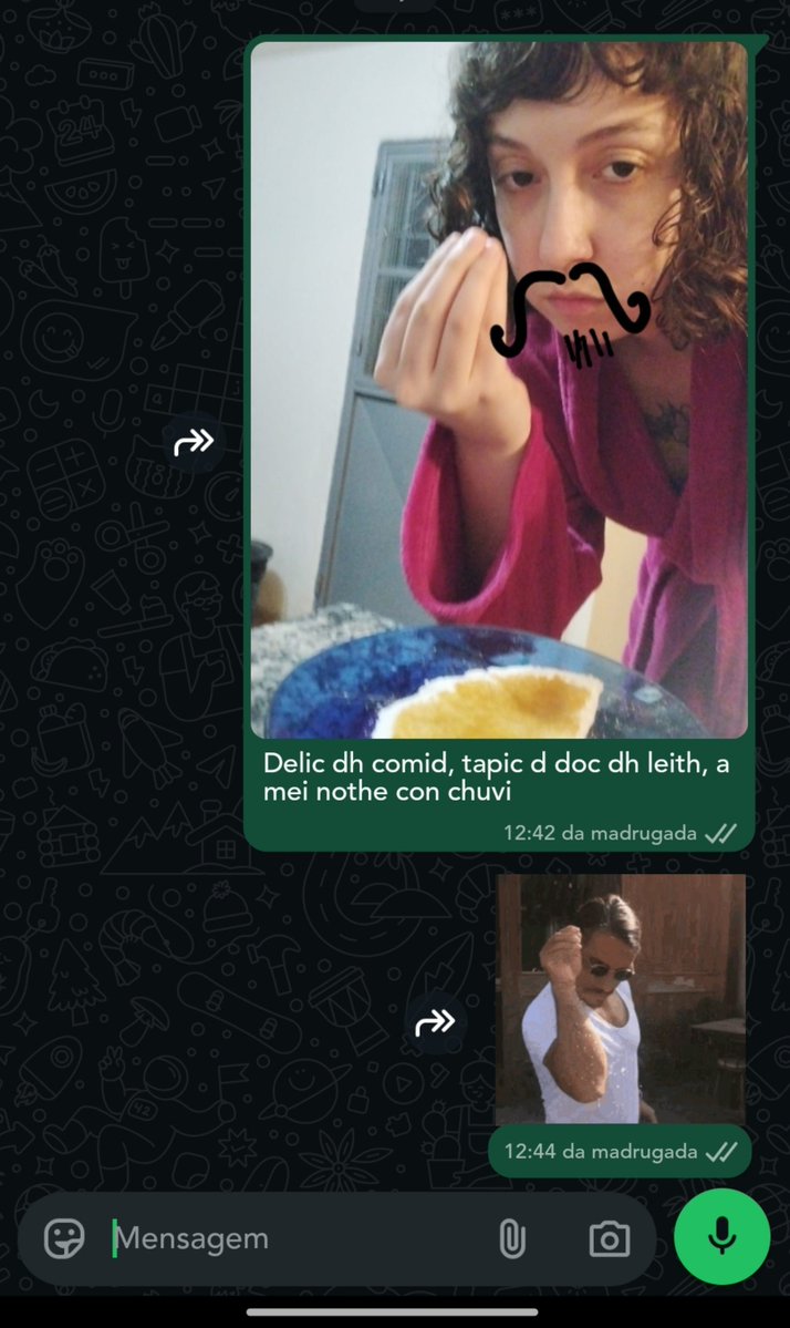 ramosmuller_'s tweet photo. Meu namo de serviço e eu mandando msg super importante pra ele .. https://t.co/VWpX7JiJYh