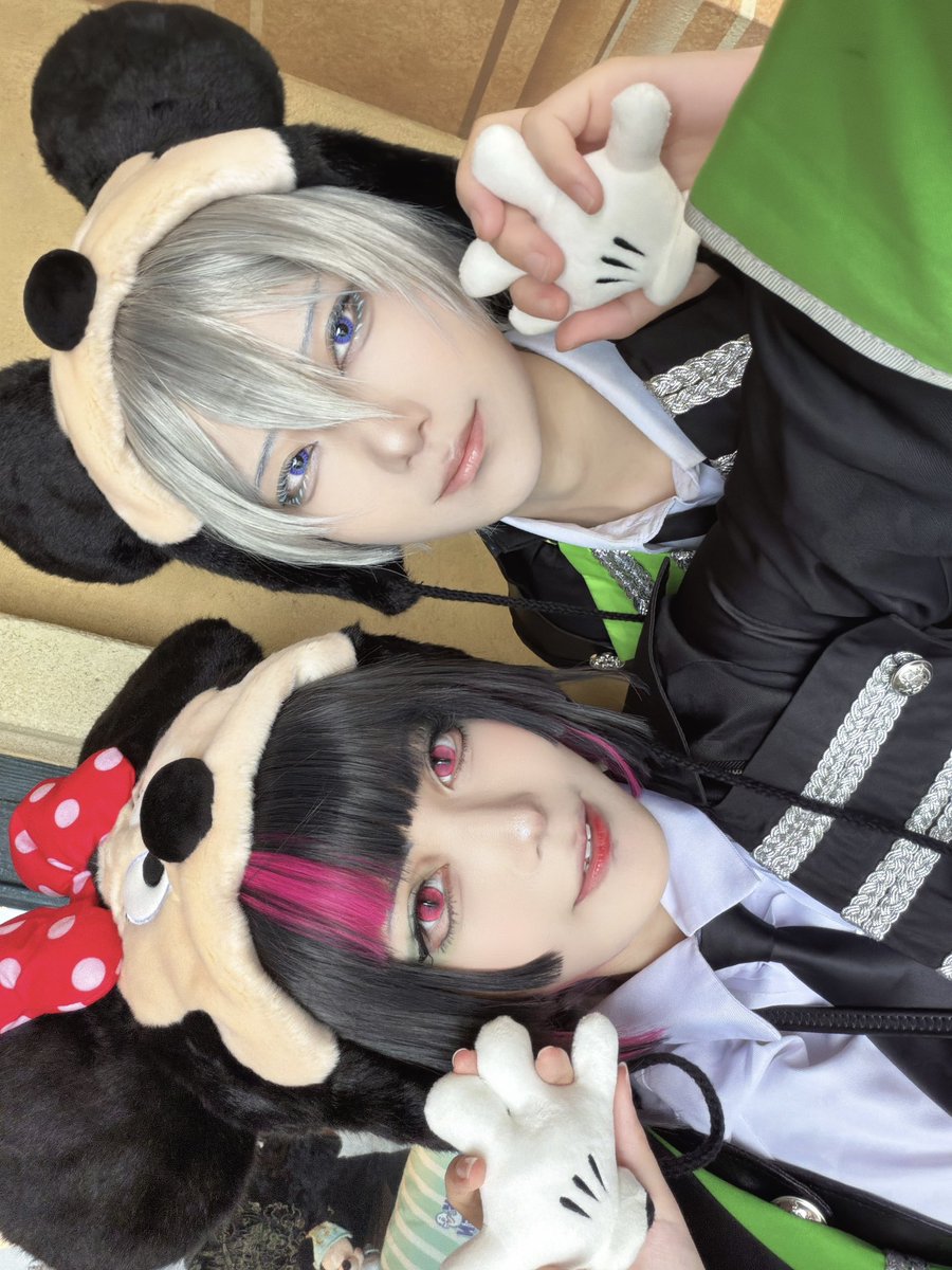 0nna_nok0's tweet photo. 大好きな人と来てるぞ〜！！🌊🎶
 #Dハロ仮装2026  #Dハロツイステ https://t.co/L0xB1fHK2p