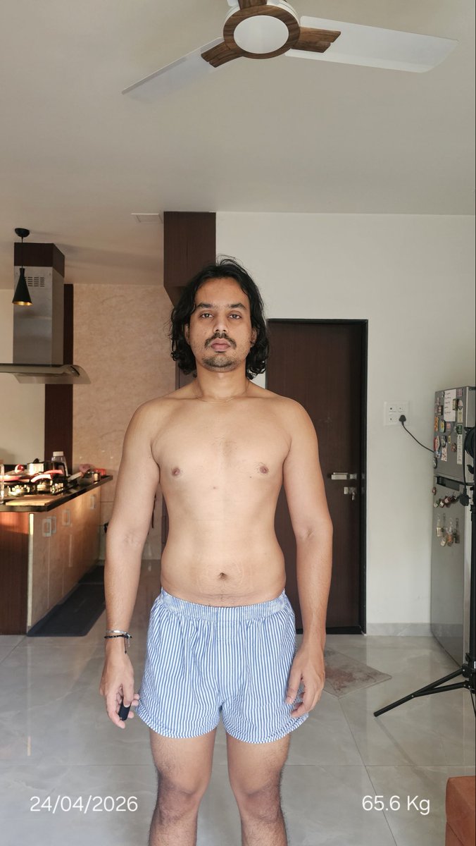 rishabmishraa's tweet photo. April 2026 vs September 2026. 

You can literally change your life in less than 6 months. https://t.co/ApznoNsp4G