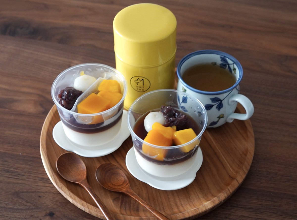Sweet016En's tweet photo. 豆花久しぶりに食べた。素朴な味がまた良い。台湾コンビで☕️ https://t.co/yjEdNlcE1B