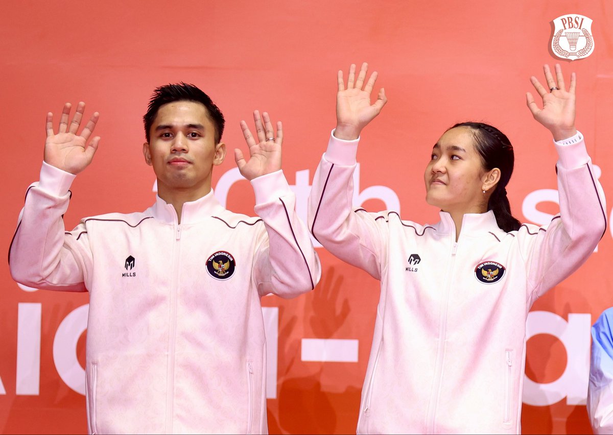 INABadminton's tweet photo. Podium ganda campuran Asian Games Aichi-Nagoya 2026.

🥇: Jiang Zhen Bang/Wei Ya Xin 🇨🇳
🥈: Amri Syahnawi/Nita Violina Marwah 🇮🇩
🥉: Ye Hong Wei/Nicole Gonzales Chan (Chinese Taipei), Feng Yan Zhe/Huang Dong Ping 🇨🇳

Selamat kepada peraih medali 📸

#BadmintonIndonesia #AsianGames2026