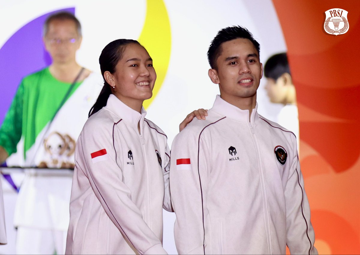starfess's tweet photo. -star bulutangkis menyumbangkan 🏸 medali lagi buat Indonesia 🇮🇩
selamat untuk 🥈: Amri Syahnawi/Nita Violina Marwah
(ganda campuran Asian Games 2026) 

https://t.co/CFCFgpTAhE