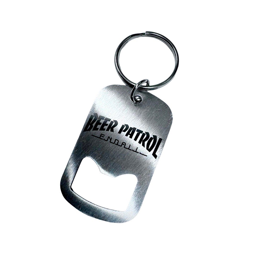 beerpatrol2022's tweet photo. 本日、新宿ANTIKNOCK
最新マーチの販売がございます！
物販ブース是非チェックしてみてください！

🤘"ビール小僧 "Tシャツ 赤or黒
🤘"HAIL MIND"ラグランTシャツ
🤘"ビール小僧"クージー 4色
🤘"Beer Patrol"栓抜きキーホルダー

その他マーチも要チェック！
💿ニューアルバムは未発表音源の特典付き! https://t.co/YNf3qz8XeI