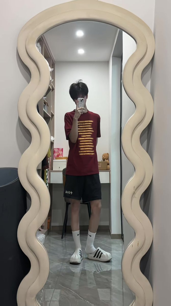 Ccrlfl's tweet photo. who wanna taste https://t.co/4Ei077fUeD