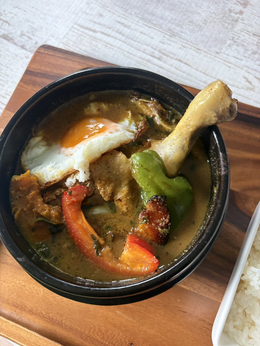 snatchi16's tweet photo. めちゃくちゃ美味い
スープカレー作った https://t.co/aoZYtKVMuE
