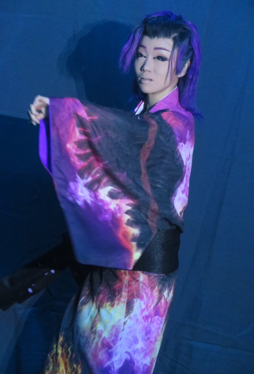 kayoko114's tweet photo. 9/27 鈴成り座
のぼる＆千春＆優翔＆神龍4人祭り
(夜)舞踊ショー
#花組むらさき 
座長 #藤間美香 https://t.co/mXibvZT6oL