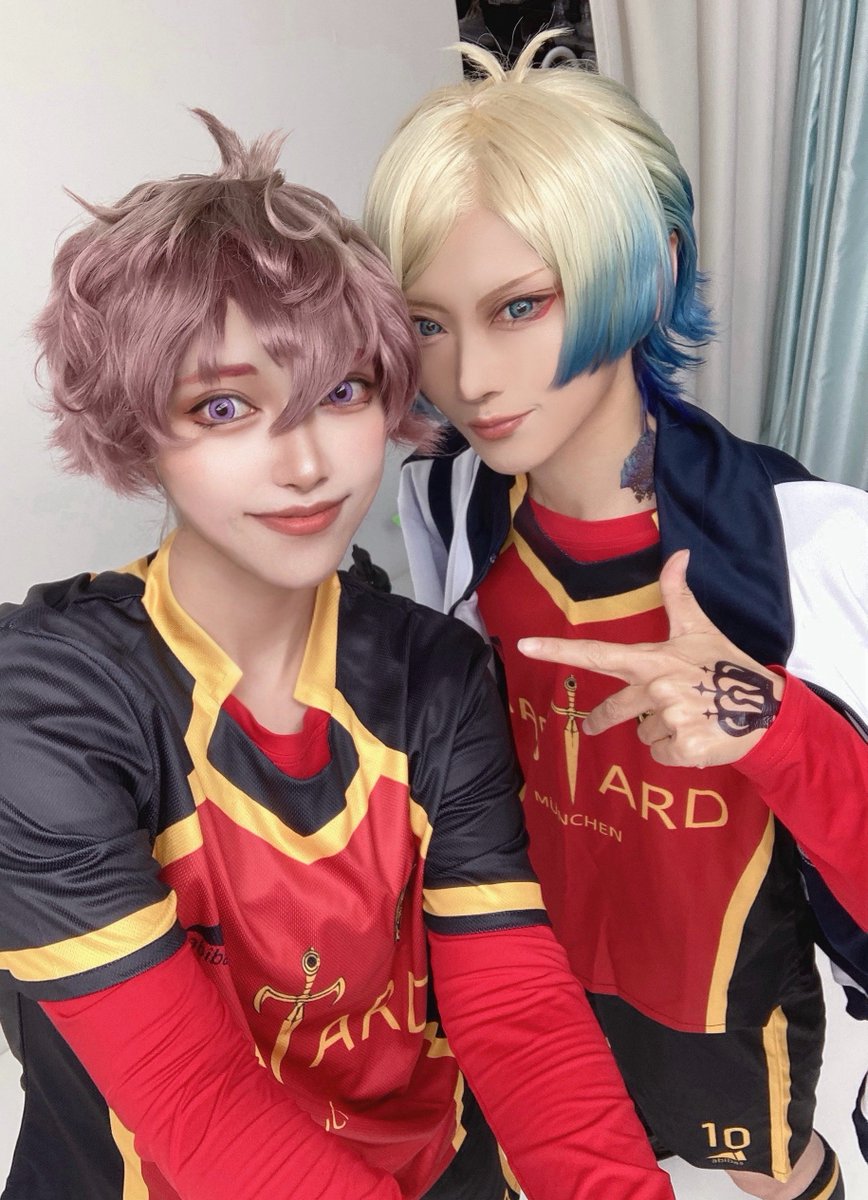 mam__i910's tweet photo. ⚠︎cos
アーサさんの🌹が大好きでまた拝めてよかった🥹❣️好きすぎるあまりに当日まともに顔が見れなかったというエピソードがあります私が。
🇩🇪主従やれて嬉しかった〜☺️🎶

#0926みあが考えた最強のBM併せ https://t.co/mHjSnqVoHJ