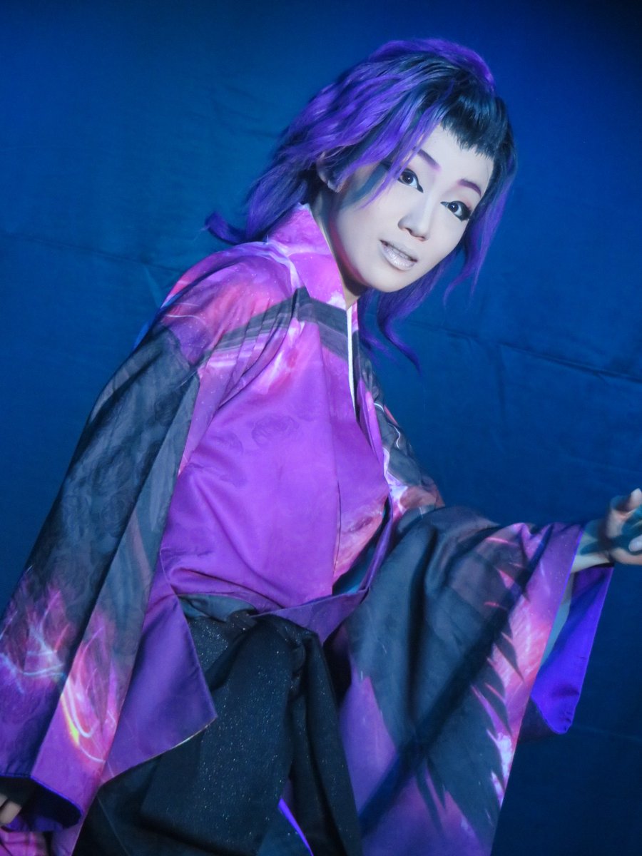 kayoko114's tweet photo. 9/27 鈴成り座
のぼる＆千春＆優翔＆神龍4人祭り
(夜)舞踊ショー
#花組むらさき 
座長 #藤間美香 https://t.co/mXibvZT6oL