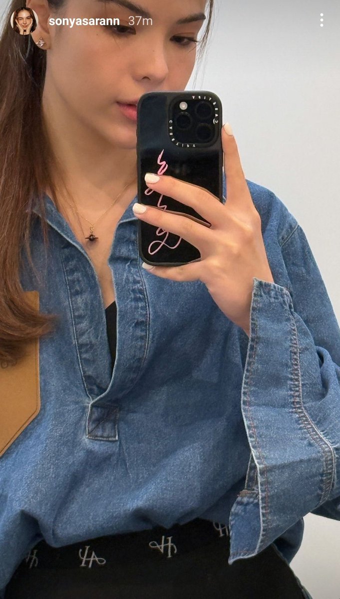 FERRARSFEYRE's tweet photo. y’all remember when sonya slept over but didnt bring any clothes so she had to wear LM’s the next day?

#LMSY #ลูกหมีซอนญ่า https://t.co/ixqVgo6jrn
