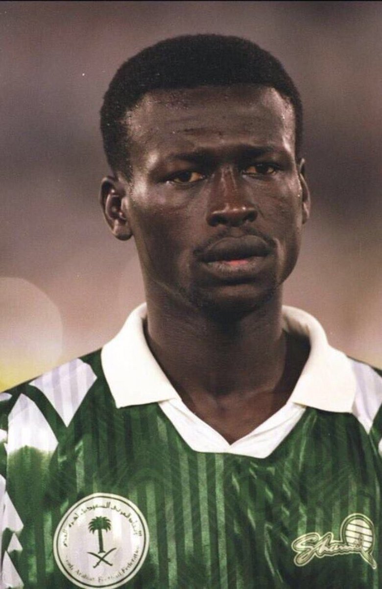 SirBlue15's tweet photo. سؤال صباحي على السريع :-

برأيك من أفضل صانع ألعاب (مركز 10) مر على
الكرة السعودية.. صناعة و رؤية ومهارة وإنجازات
من بين هؤلاء الأساطير الثلاثة .. ولماذا ؟
- فهد الهريفي .. - خالد مسعد .. - محمد نور .. https://t.co/FrLKtZYHnn