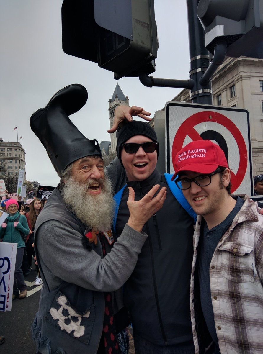 direpunk_'s tweet photo. absolutely not https://t.co/eT3vEZaAZ6