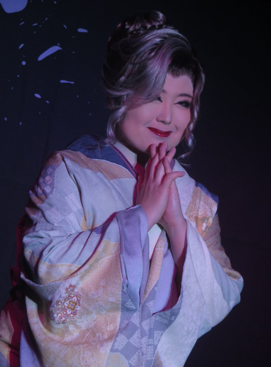 kayoko114's tweet photo. 9/27 鈴成り座
のぼる＆千春＆優翔＆神龍4人祭り
(夜)舞踊ショー
#花組むらさき 
マンスリーゲスト
#team華獅子
#宝華紗宮子 https://t.co/iBo2PDOErO