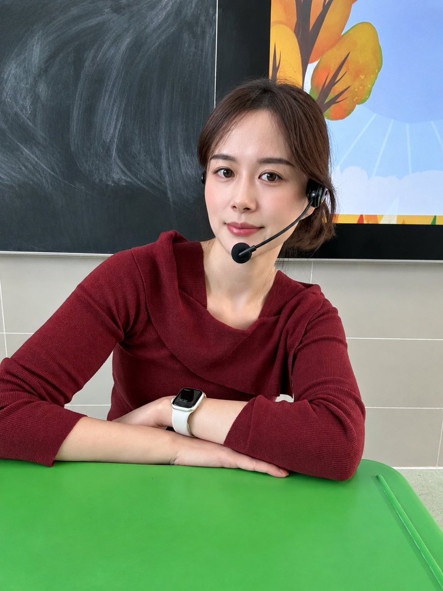 a447lbertblair's tweet photo. 如果滑到我   
可以給我一點鼓勵嗎？   
我今天的心情真的很糟糕   
謝謝大家
#35歲 #國小老師 https://t.co/GbHe85gem6