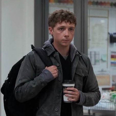 likeangrycandy's tweet photo. #langtaker #robbylangdon
The morning after.
Robby is back, and Langdon’s doing the walk of shame. It’s not like homotron 3000 even blames him, really, but were they not *thisclose* to starting something good? RIP exhausted convos in the break room & lazy makeouts on the roof. https://t.co/TvXLJDxILc